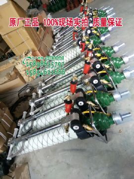 點(diǎn)擊查看詳細(xì)信息<br>標(biāo)題：發(fā)往山西太原MQT-120/2.3氣動(dòng)錨桿鉆機(jī)及配件 閱讀次數(shù)：2036